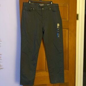 Banana Republic men’s travel jeans . Athletic fit . 35x32
